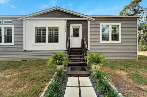 4536 N Elm St, Crystal River, FL 34428