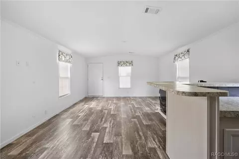 4724 N Forest Lake Dr, Hernando, FL 34442 photo 6
