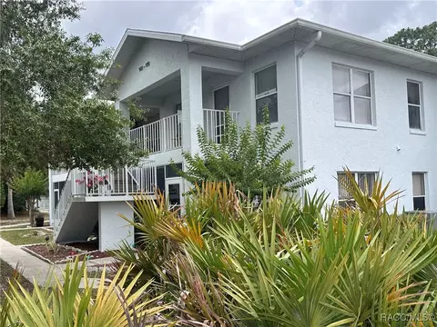 915 SE Mayo Dr, Crystal River, FL 34429