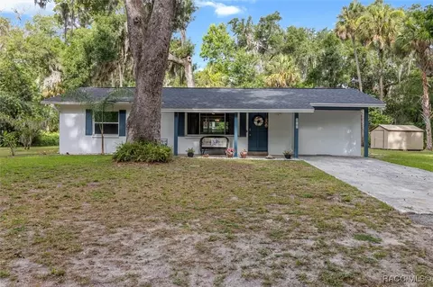 868 N Gardenview Ter, Crystal River, FL 34429