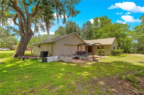 Exterior - 519 Spring Lake Rd, Ocala, FL 34472 photo 3 of 12