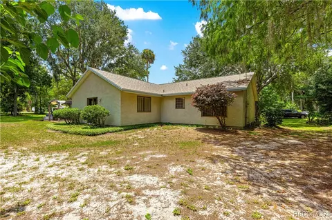 Exterior - 519 Spring Lake Rd, Ocala, FL 34472 photo 8 of 12