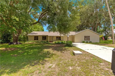 519 Spring Lake Rd, Ocala, FL 34472