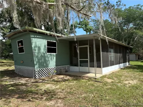 2820 N Lakefront Dr, Hernando, FL 34442
