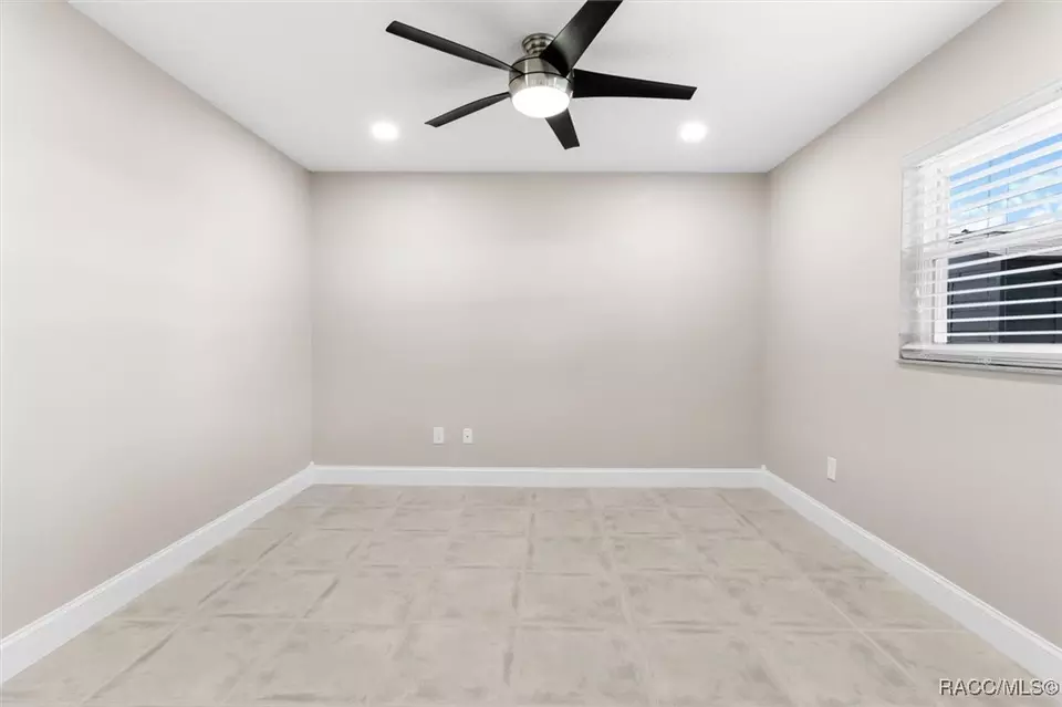 Bedroom - 3835 N Eagle Pt, Crystal River, FL 34428 photo 5 of 5