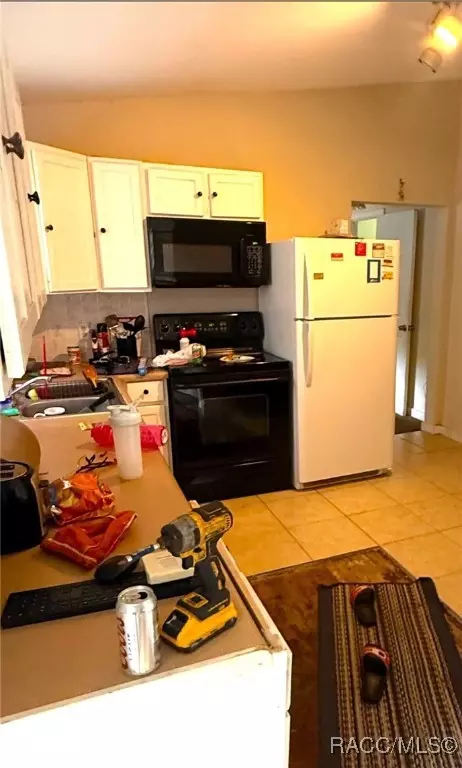 Kitchen - 6464 E Grantham Ct, Hernando, FL 34442 photo 1 of 1
