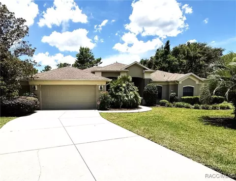 15 Gourds Ct W, Homosassa, FL 34446