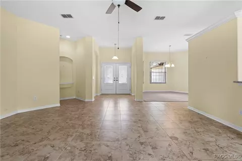 Living - 582 E Savoy St, Lecanto, FL 34461 photo 2 of 6