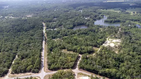 405 W G Martinelli Blvd, Citrus Springs, FL 34434