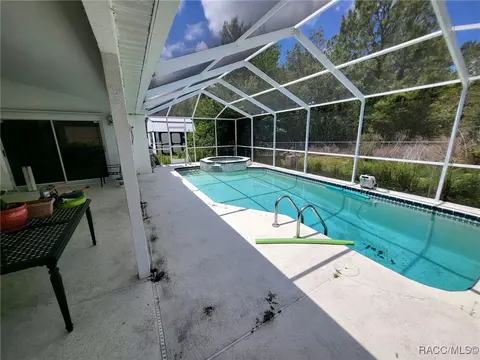 Exterior - 322 N Turkey Pine Loop, Lecanto, FL 34461 photo 2 of 3