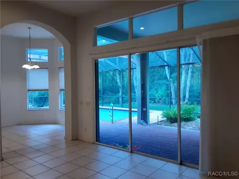 Living - 330 W Liberty St, Hernando, FL 34442 photo 2 of 2