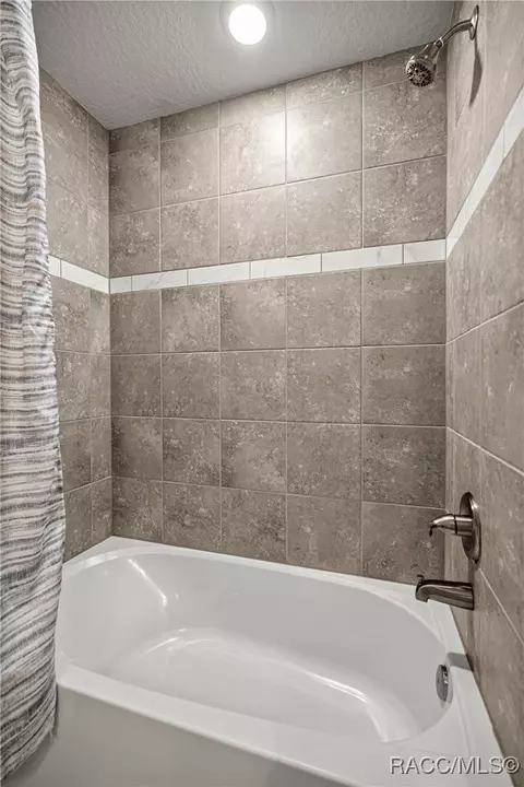 Bath - 3153 N Chandler Dr, Hernando, FL 34442 photo 4 of 4