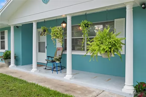 Exterior - 6045 E Rector St, Inverness, FL 34452 photo 1 of 5