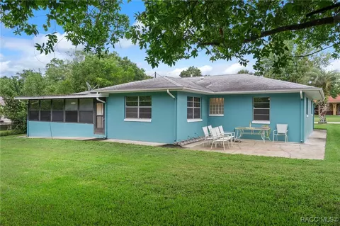 Exterior - 6045 E Rector St, Inverness, FL 34452 photo 3 of 5