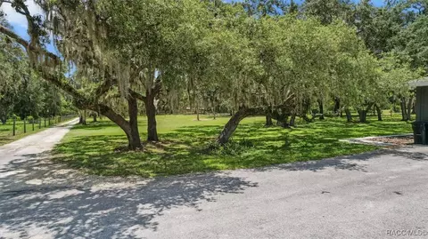Exterior - 2662 N Reston Ter, Hernando, FL 34442 photo 8 of 11
