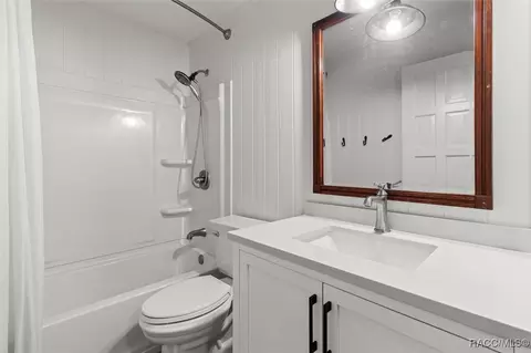 Bath - 2662 N Reston Ter, Hernando, FL 34442 photo 4 of 4