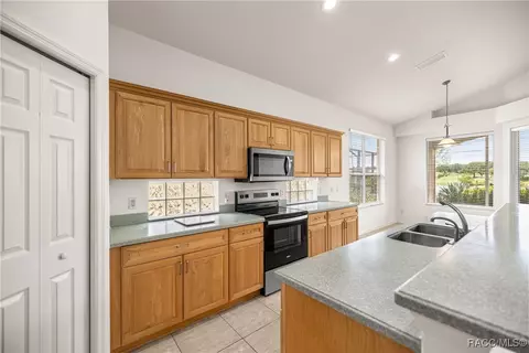 Kitchen - 1328 W Diamond Shore Loop, Hernando, FL 34442 photo 1 of 1
