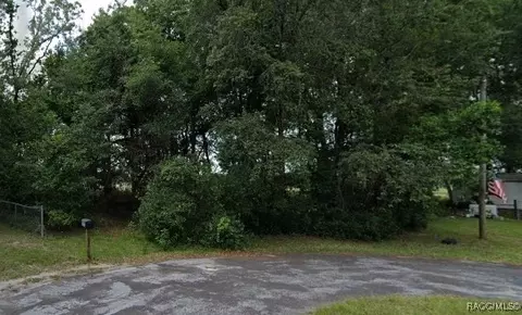 10006 N Conrad Pt, Citrus Springs, FL 34434