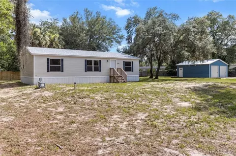 7640 W Springtime Ln, Homosassa, FL 34448