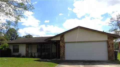 111 Clark St, Inverness, FL 34452