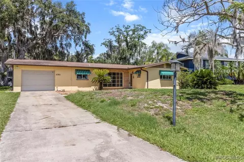 2380 N Watersedge Dr, Crystal River, FL 34429