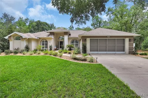 15 Portulaca Ct, Homosassa, FL 34446
