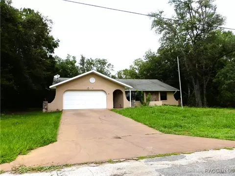 2511 W Castle Rd, Citrus Springs, FL 34434