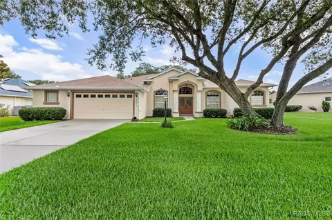 4873 N El Camino Dr, Beverly Hills, FL 34465
