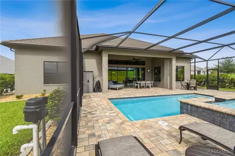 Exterior - 2406 N Peakview Loop, Hernando, FL 34442 photo 10 of 24