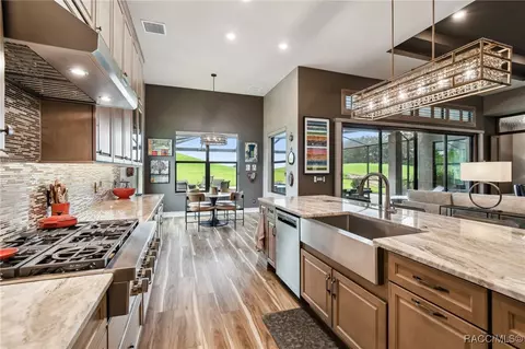 Kitchen - 2406 N Peakview Loop, Hernando, FL 34442 photo 6 of 9