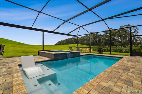 Exterior - 2406 N Peakview Loop, Hernando, FL 34442 photo 5 of 24
