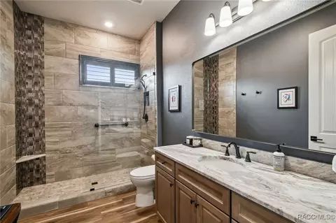 Bath - 2406 N Peakview Loop, Hernando, FL 34442 photo 1 of 8
