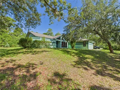 2750 W Mustang Blvd, Beverly Hills, FL 34465
