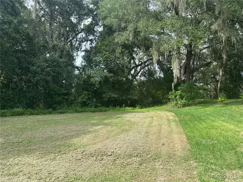 30413061 E Berwick Ct, Hernando, FL 34442 photo 2