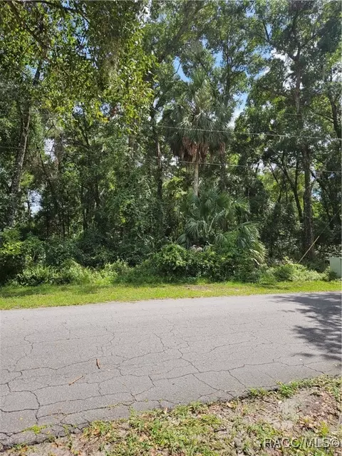 8488 E Henderson Trl, Inverness, FL 34450