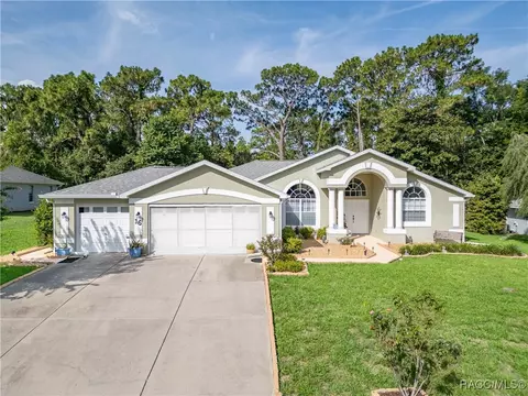 16 Plum Ct, Homosassa, FL 34446