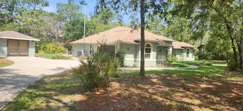 3396 W Promontory Dr, Beverly Hills, FL 34465