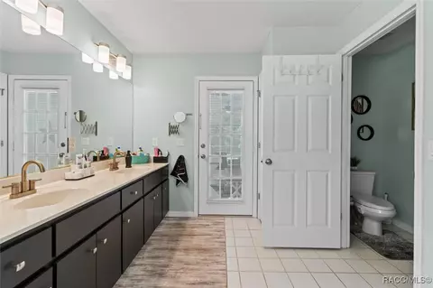 Bath - 751 E Reehill St, Lecanto, FL 34461 photo 3 of 4
