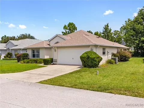 Exterior - 11684 SW 72nd Cir, Ocala, FL 34476 photo 6 of 9