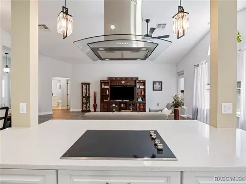 Kitchen - 11684 SW 72nd Cir, Ocala, FL 34476 photo 6 of 7