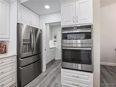 Kitchen - 11684 SW 72nd Cir, Ocala, FL 34476 photo 5 of 7
