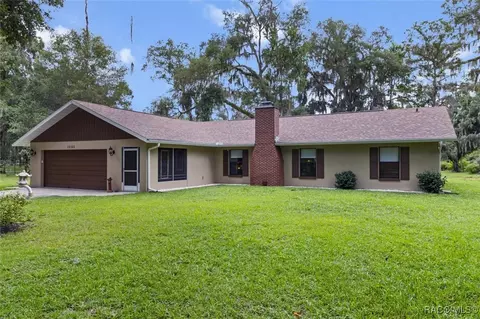 12165 W Checkerberry Dr, Crystal River, FL 34428