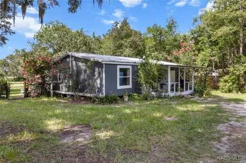6734 W Willis Ct, Dunnellon, FL 34433