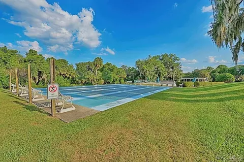 Exterior - 3657 E Arbor Lakes Dr, Hernando, FL 34442 photo 8 of 11