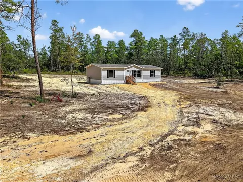 8983 N Husky Ave, Dunnellon, FL 34433
