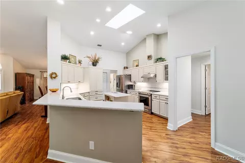 Kitchen - 4022 N Baywood Dr, Hernando, FL 34442 photo 1 of 7