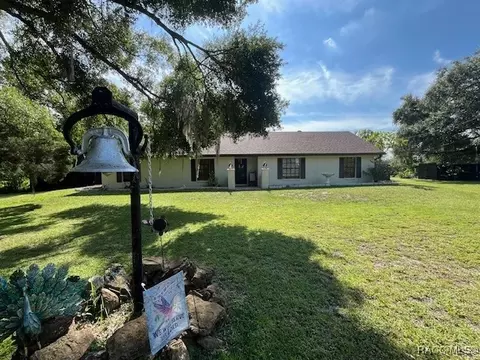 5811 Maple Ln, Tampa, FL 33610