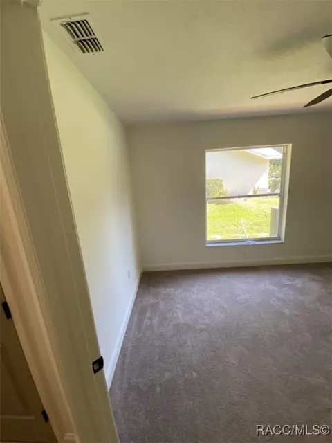 Bedroom - 2842 N Chandler Dr, Hernando, FL 34442 photo 2 of 4