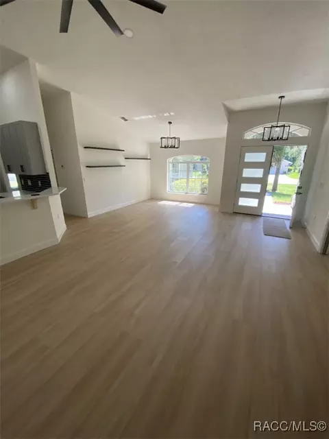 Living - 2842 N Chandler Dr, Hernando, FL 34442 photo 5 of 8