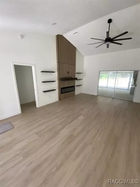 Living - 2842 N Chandler Dr, Hernando, FL 34442 photo 4 of 8